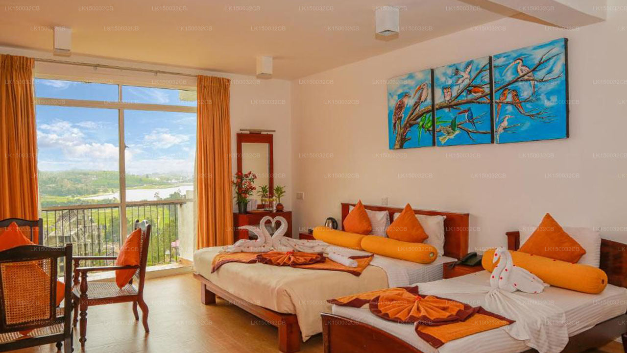 Оук Рэй Саммер Хилл Бриз, Нувара Элия