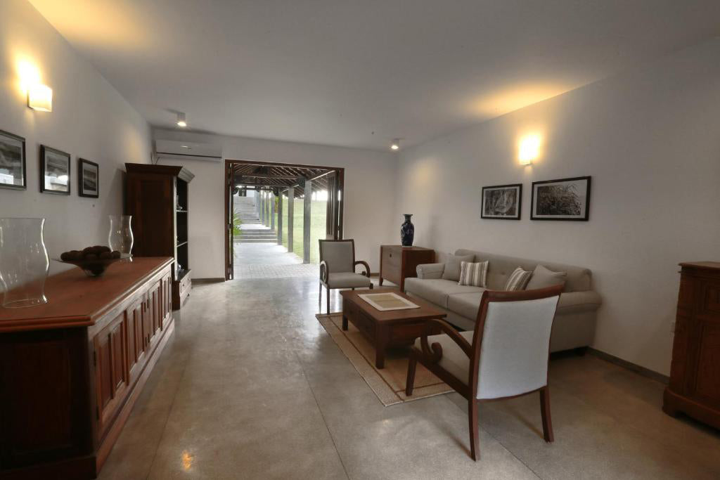 Пляжный бутик «Памунугама», Негомбо