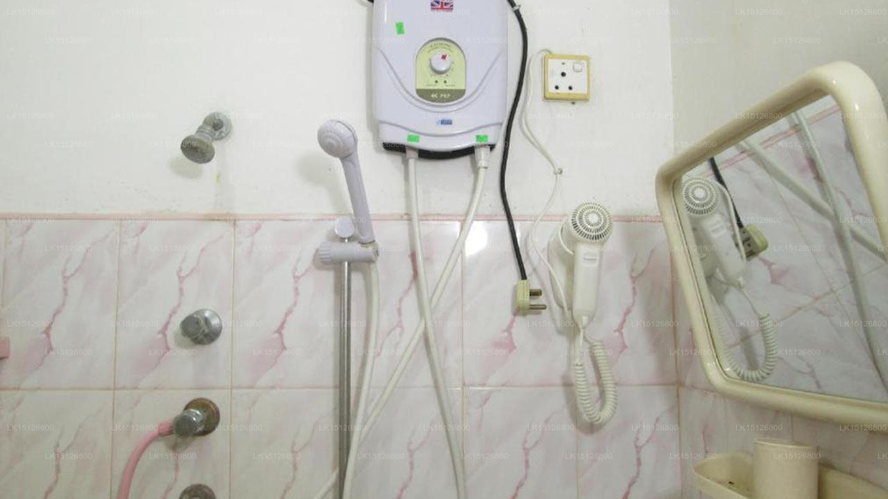 Отель Surasa, Курунегала