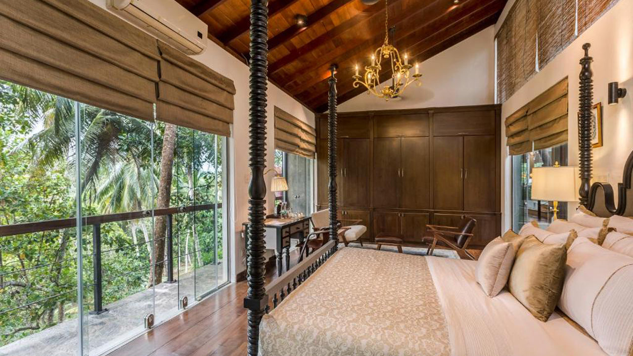 «Дальний павильон» из коллекции Эдвардса, Пиннавала