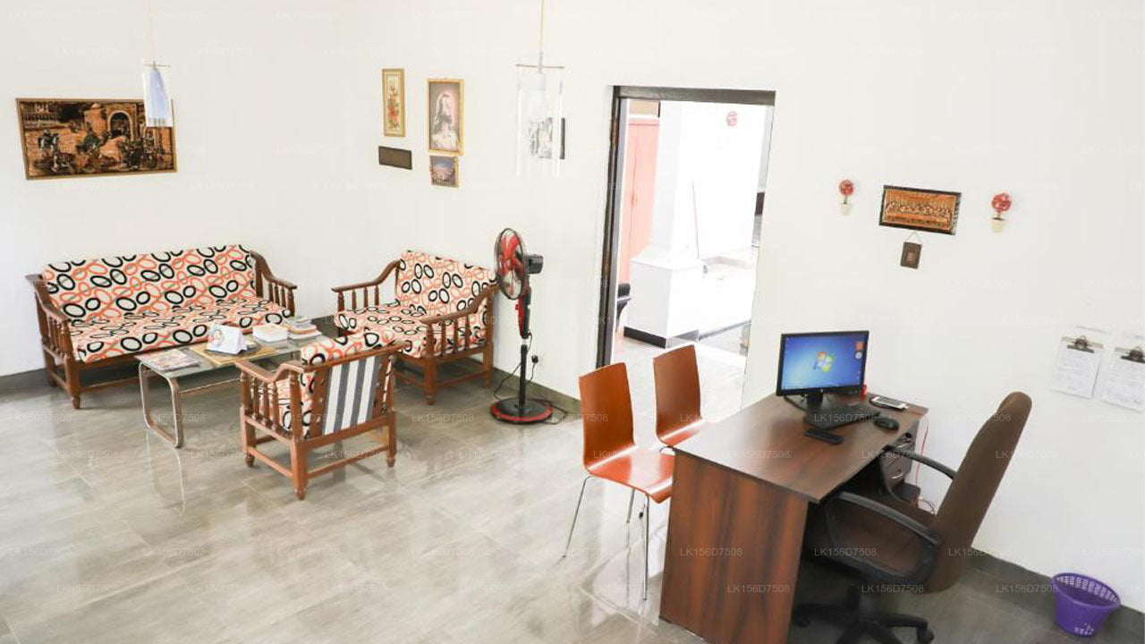 Хостел Катунаяке, Катунаяке