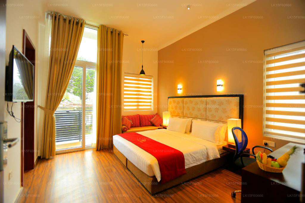 Рипон Гранд Хилл, Нувара Элия