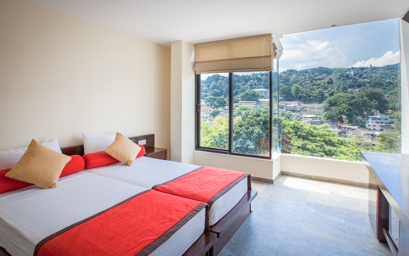 Отель Оук Рэй Сити, Канди