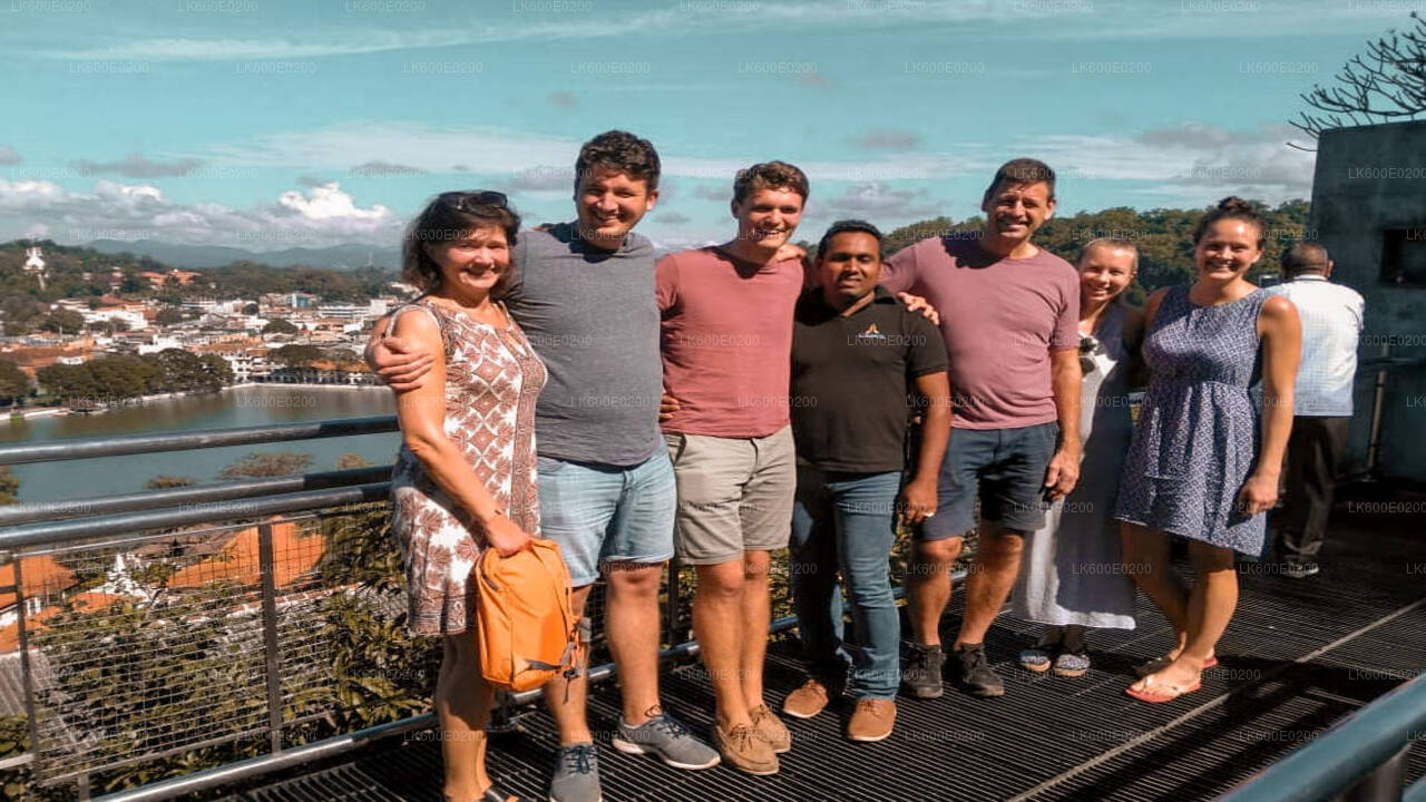 Экскурсия по городу Канди из Берувалы.