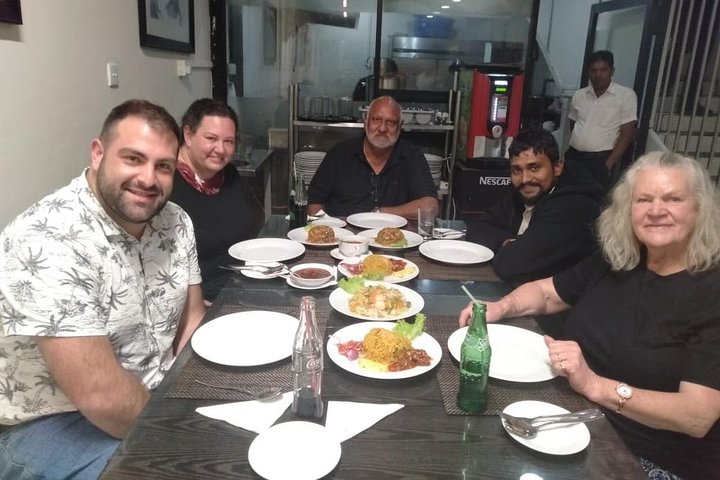 Откройте для себя Шри-Ланку вместе с Ласитом Де Сильвой