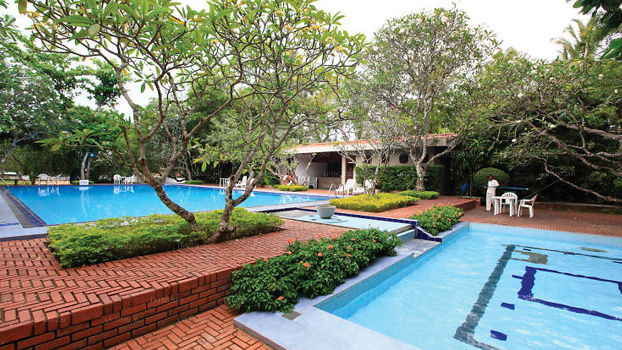 Отель «Пикок Бич», Хамбантота