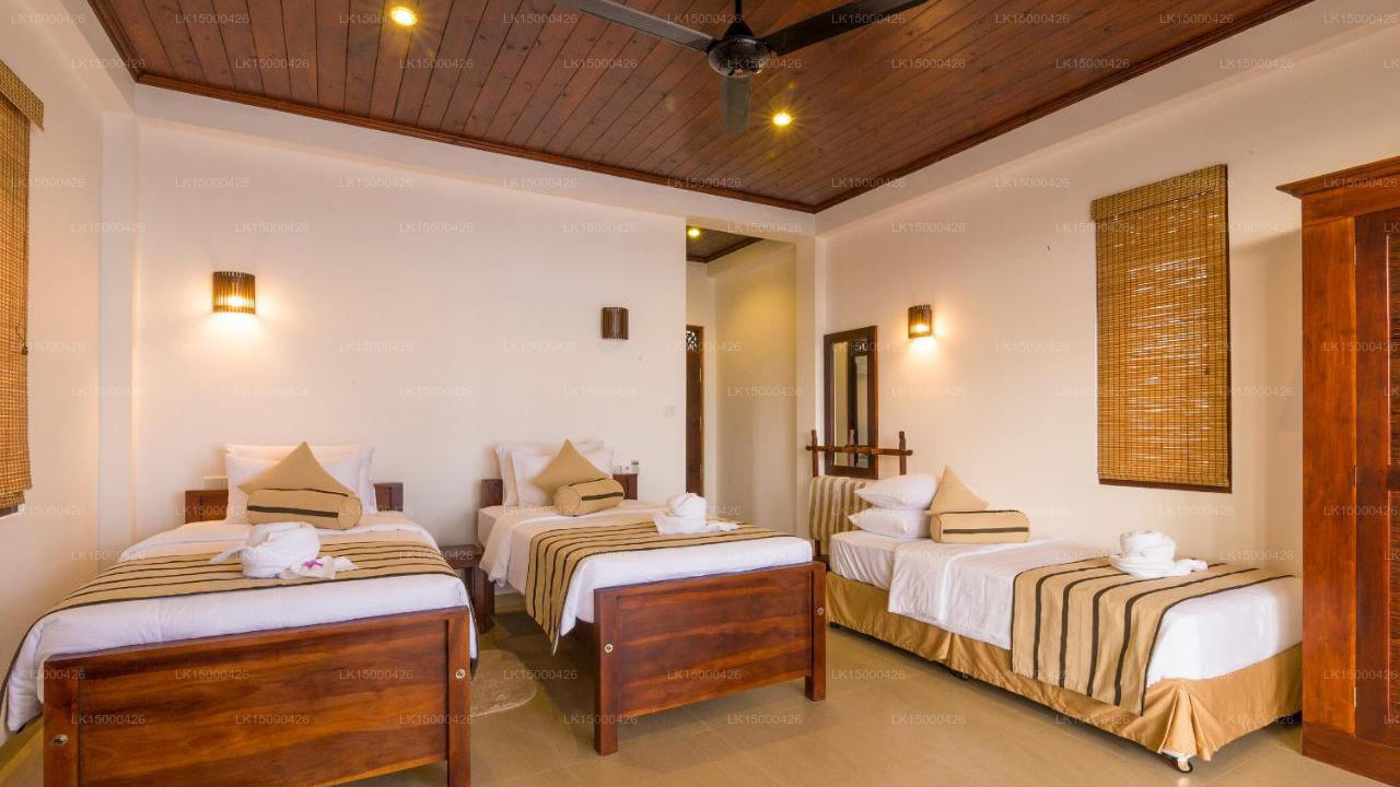 Курорт Ананья Бич, Тангалла