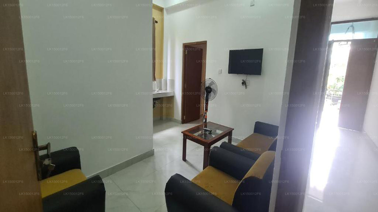 Отель и хостел Ceylon Lodge - Транзит в аэропорт, Негомбо