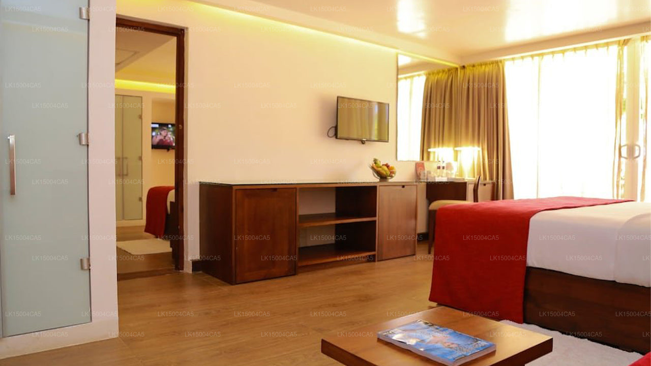 Отель «Пегасус Риф», Ваттала