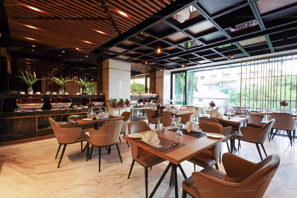 Зест Метрополь, Коломбо