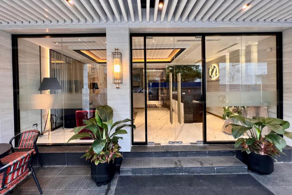 Зест Метрополь, Коломбо