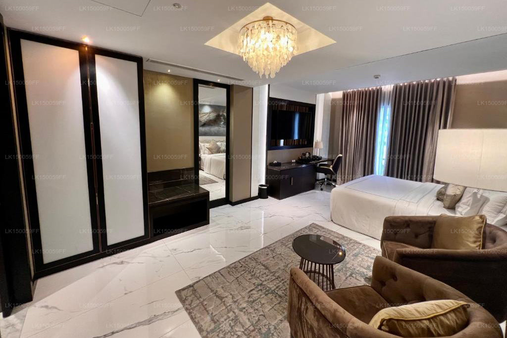 Зест Метрополь, Коломбо