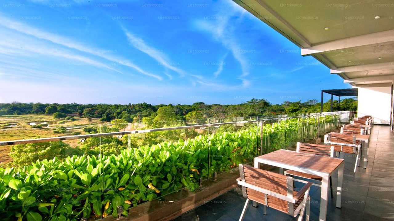 Отель «Лейк Форест», Анурадхапура