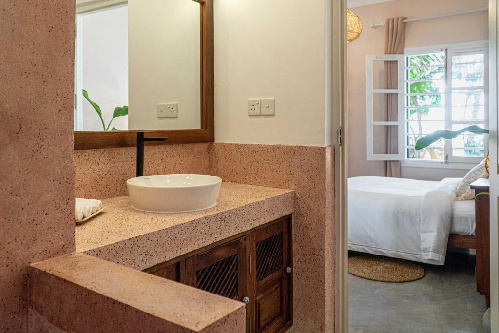 Отель для медленных веганов в Мириссе