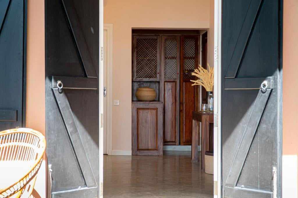 Отель для медленных веганов в Мириссе