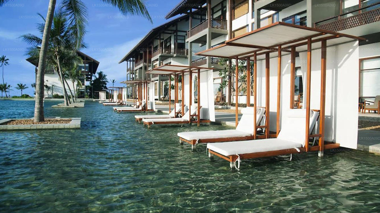 Курортный спа-отель Anantaya, Чилау