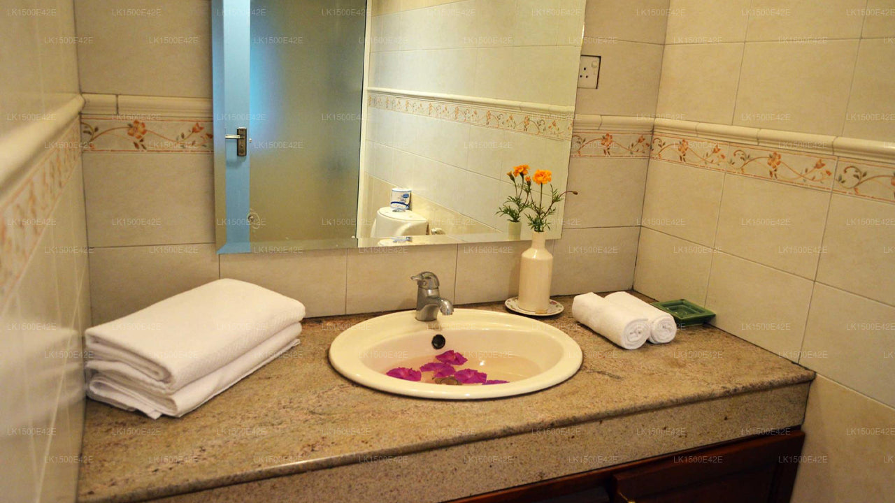 Элла Хиллкрест