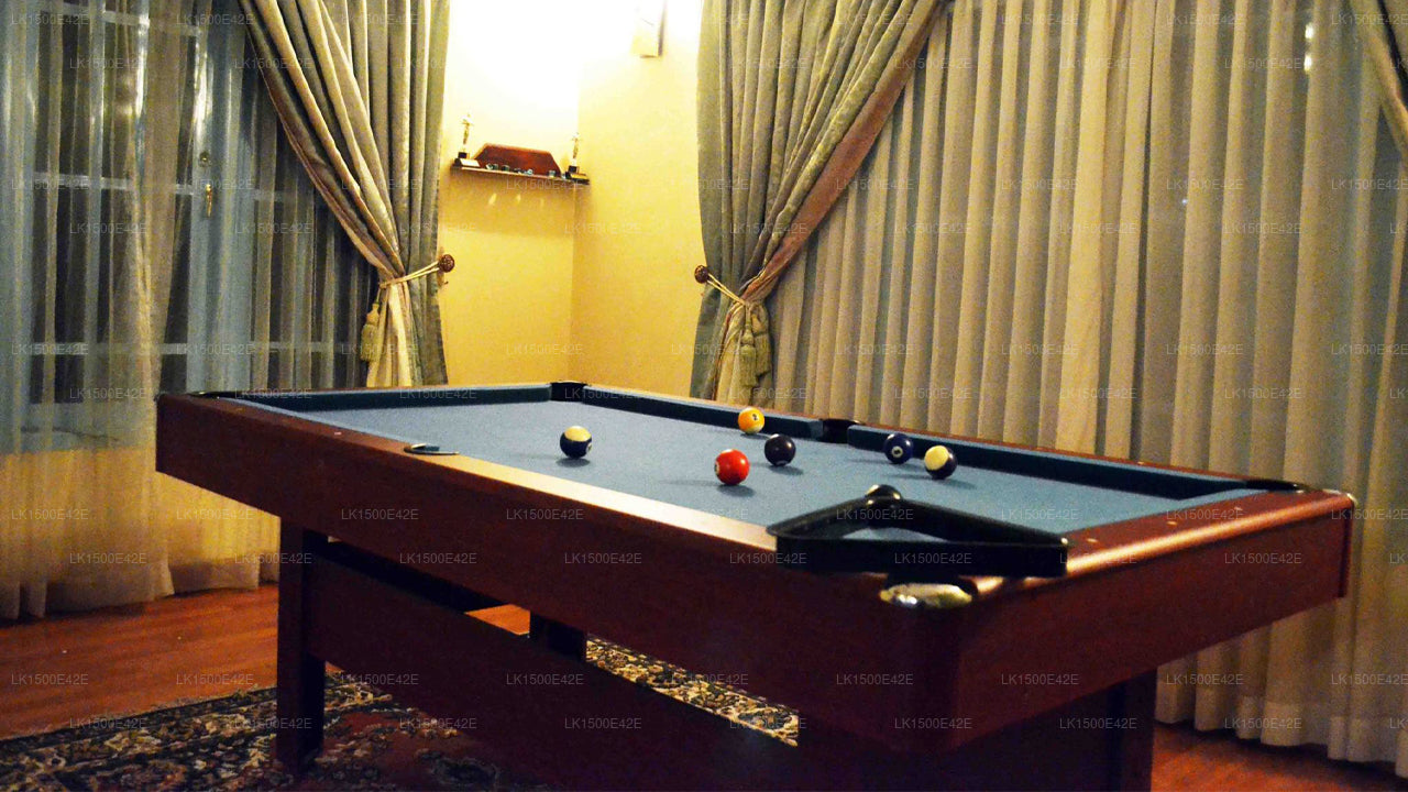 Элла Хиллкрест