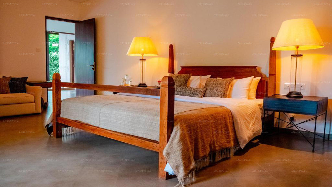 Лили Под, панадура