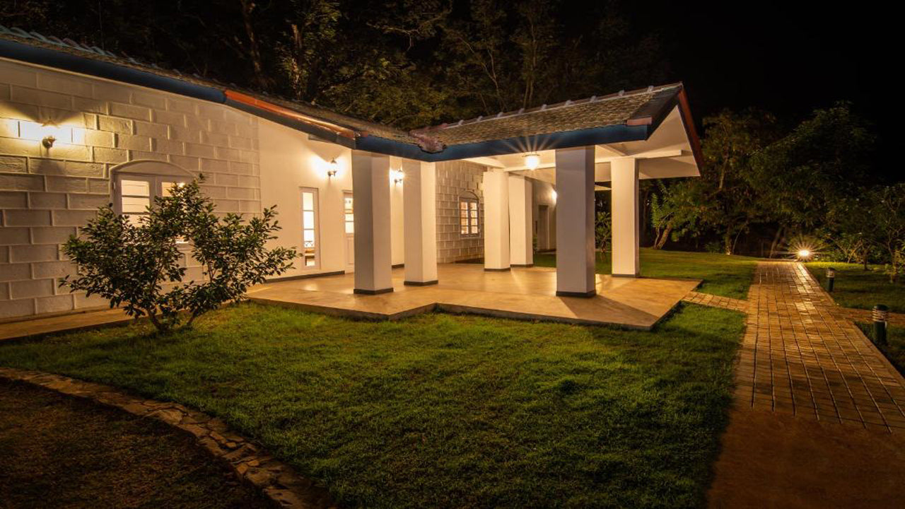 Загородный гольф-курорт «Виктория», Канди