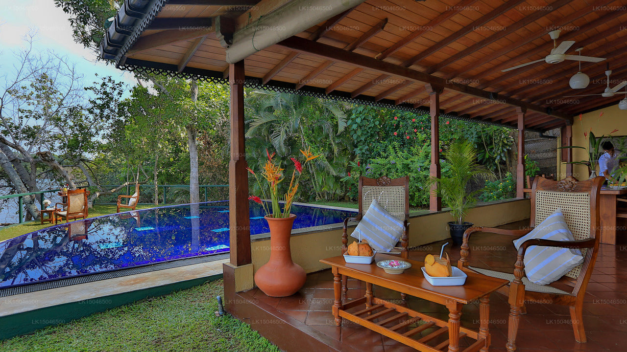 Коттедж Саут-Пойнт, Ахангама