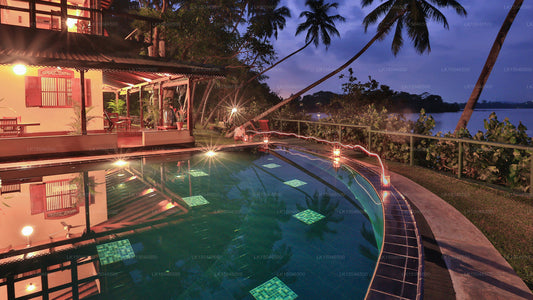 Коттедж Саут-Пойнт, Ахангама