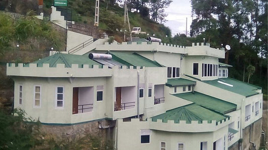 Отель Blackwood и бунгало с видом на окрестности, Хапутале