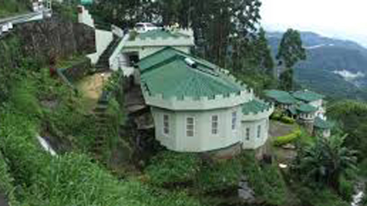 Отель Blackwood и бунгало с видом на окрестности, Хапутале