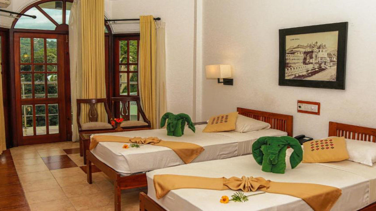 Отель Сенани, Канди