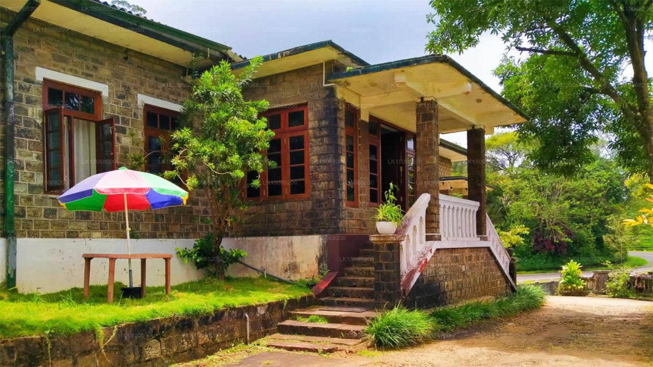 Отель «Пикрест», Хаттон