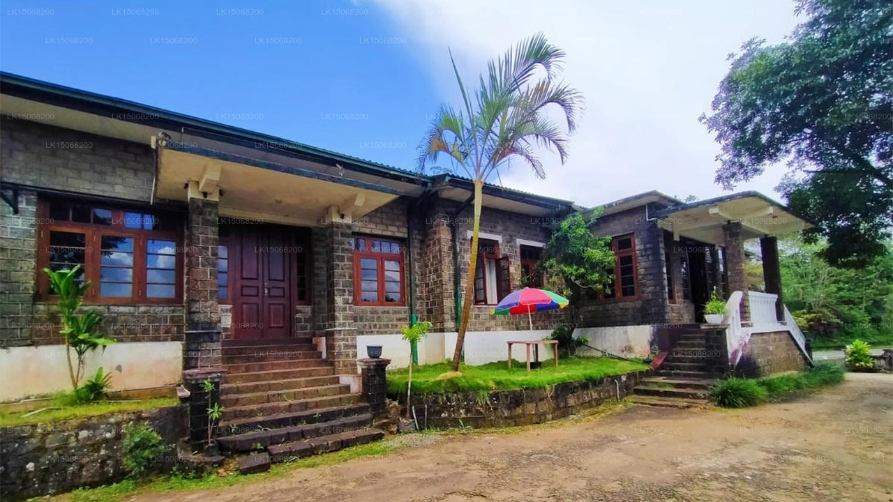 Отель «Пикрест», Хаттон