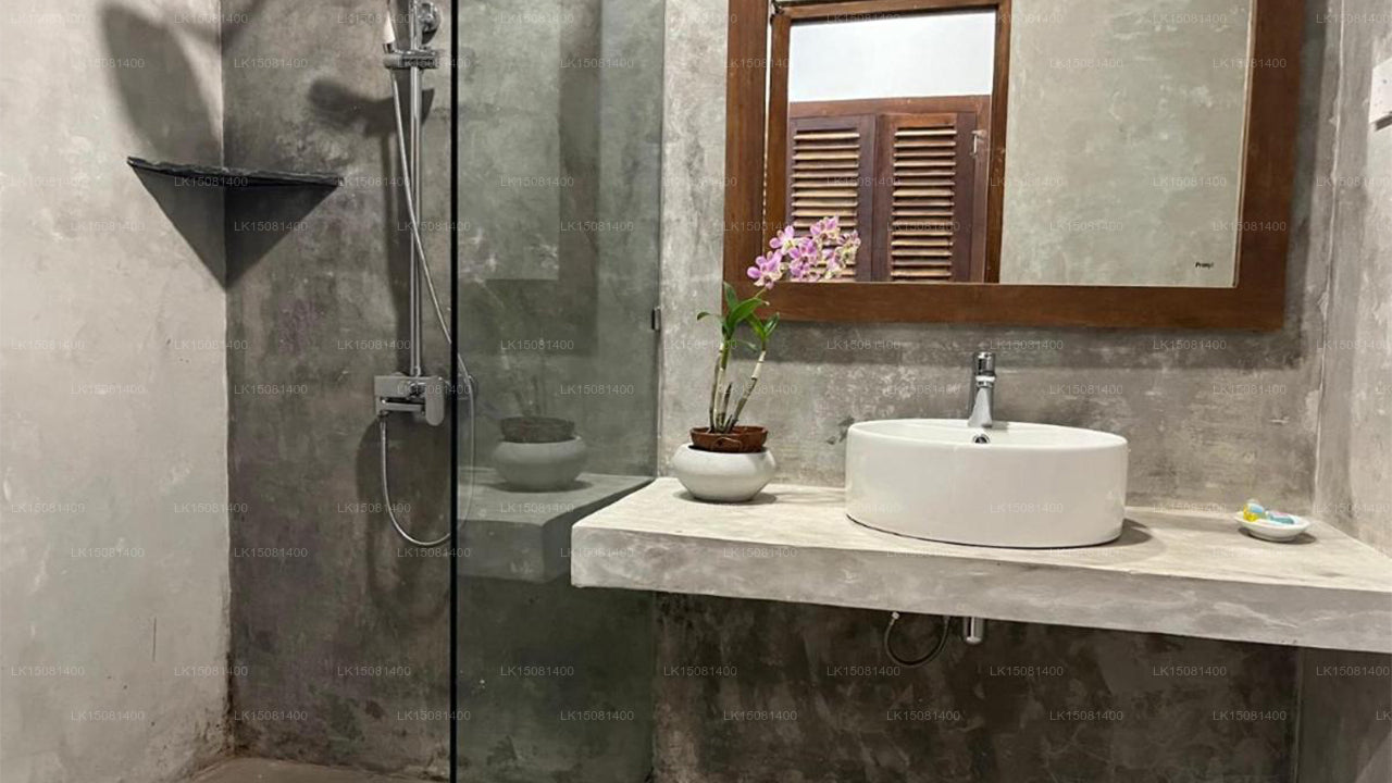 Sun 'n' Sea Hotel, Unawatuna