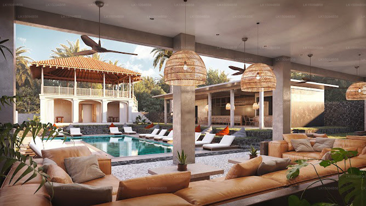 Salty Pelican, Hiriketiya