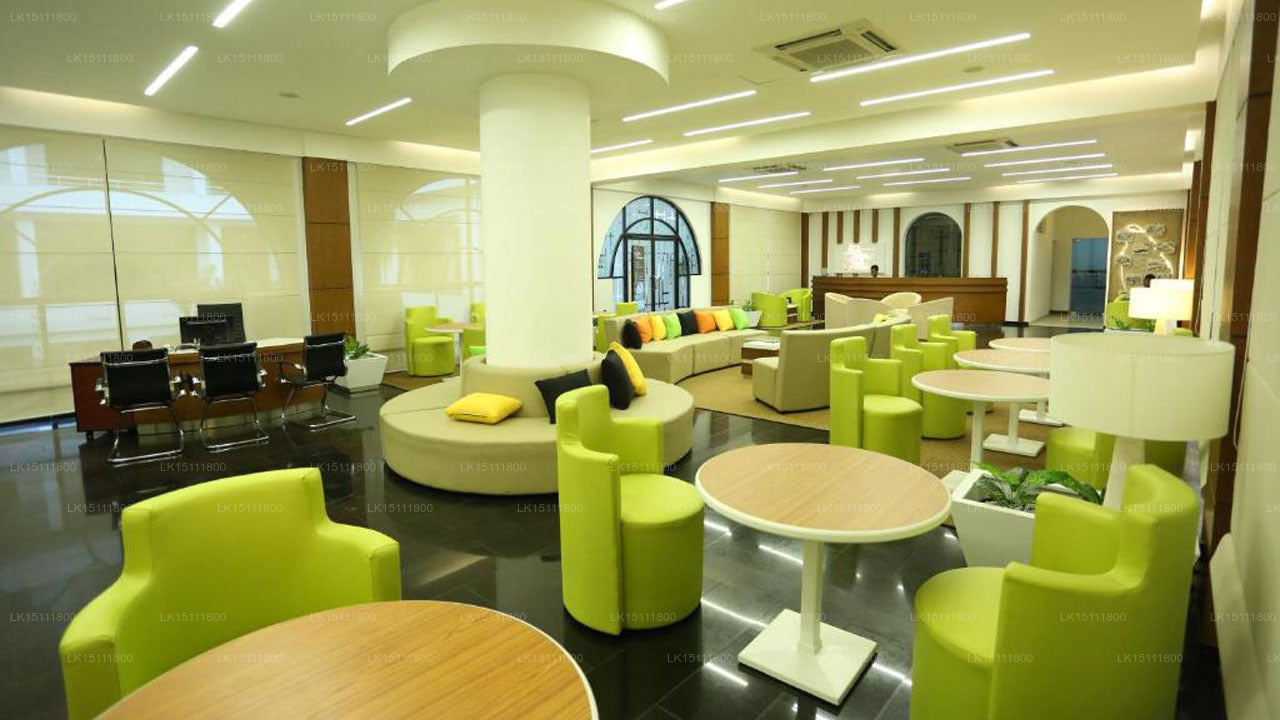 Отель «Кандьян Рич», Курунегала