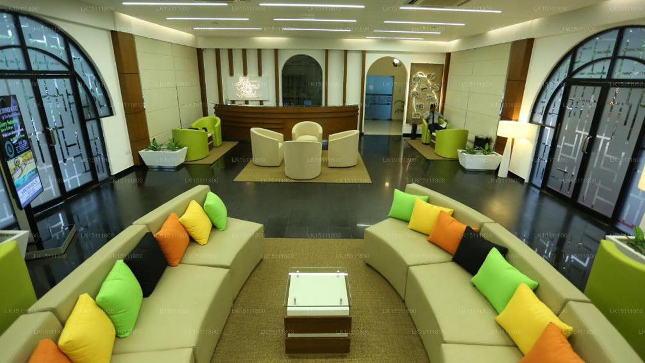 Отель «Кандьян Рич», Курунегала