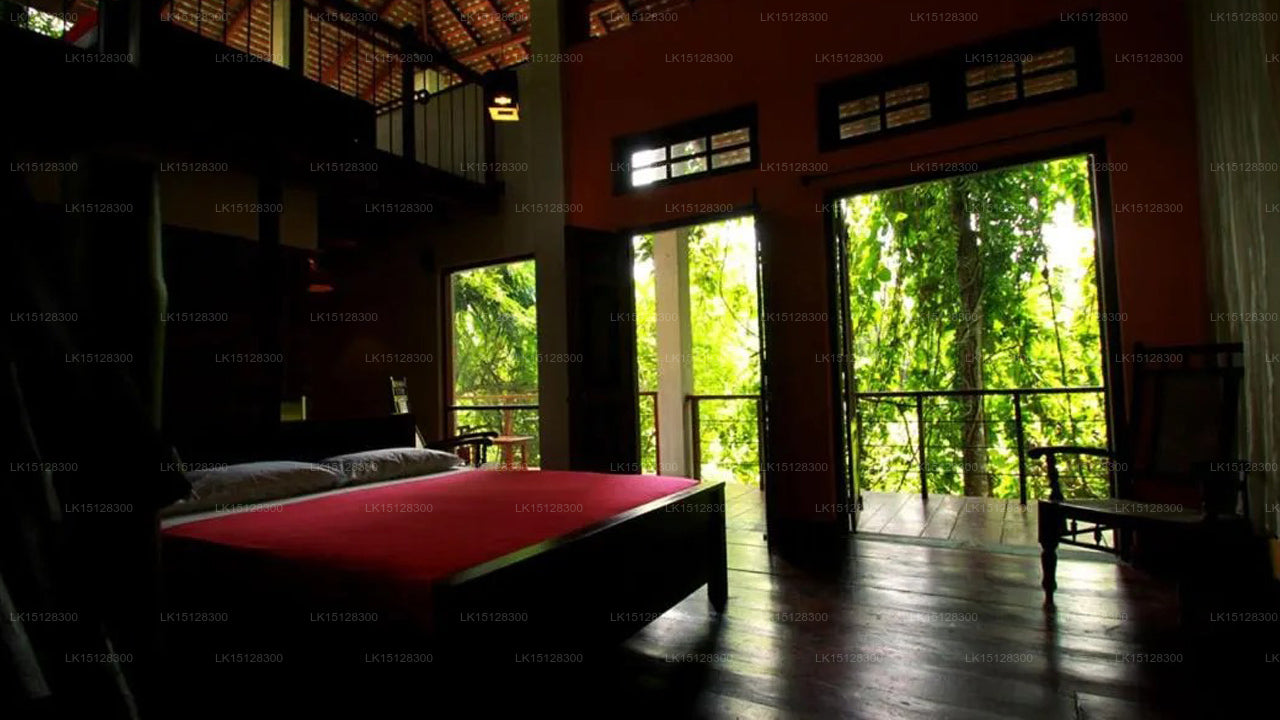 Otel Chalets, Gampaha