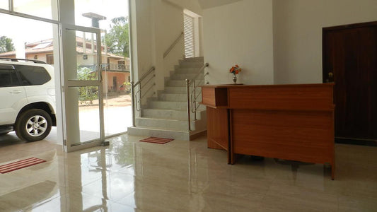 Отель «Парадиз», Курунегала