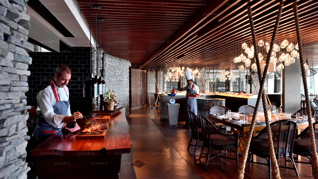 Курортный спа-отель «Велигама Бэй Марриотт», Велигама