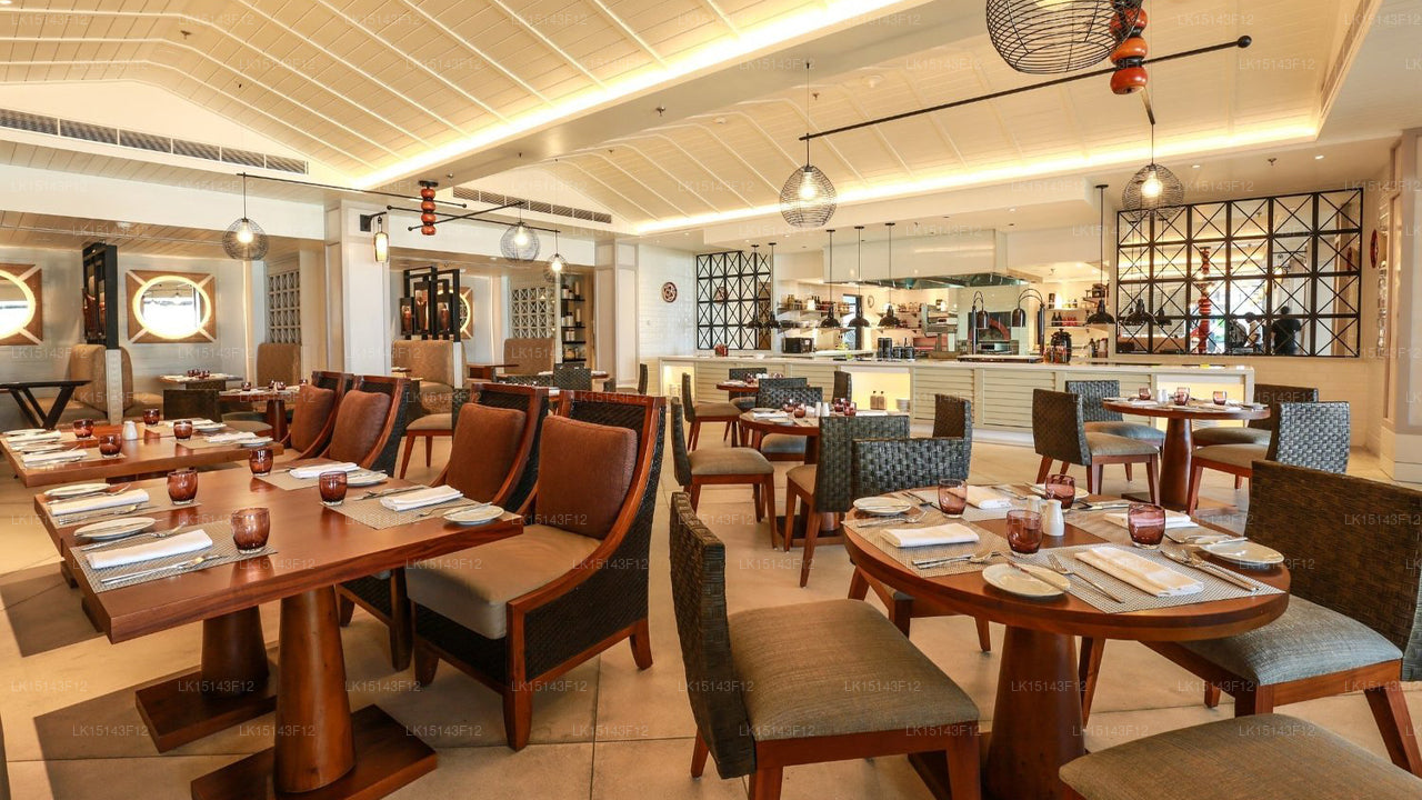 Курортный спа-отель «Велигама Бэй Марриотт», Велигама