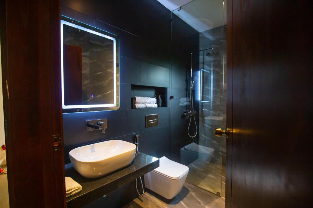 Намара Грин, Элла, Элла