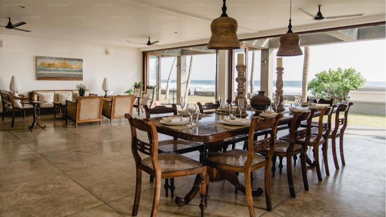 Beachfront Villa, Habaraduwa