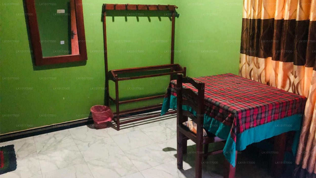 Nuwarawewa Villa, Anuradhapura