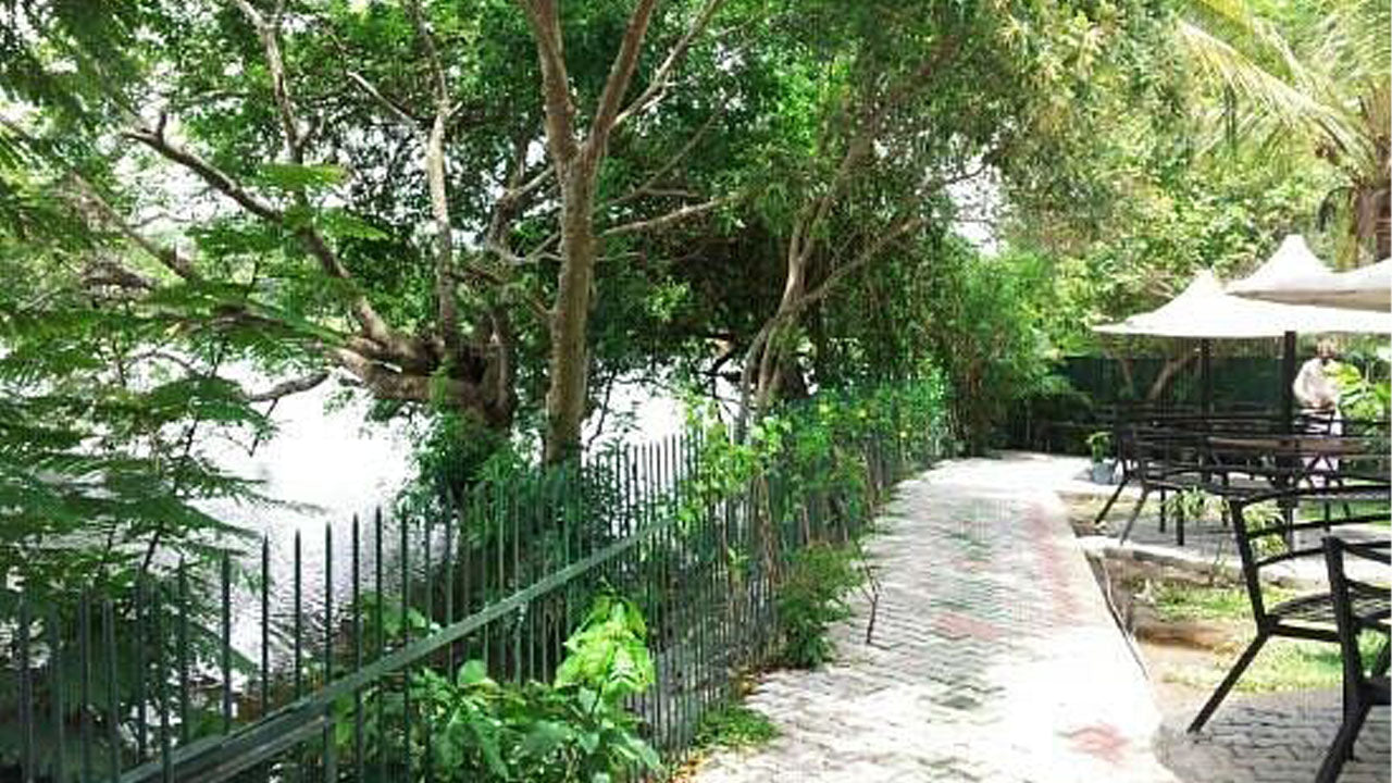 Отель Будди Самудра, Курунегала