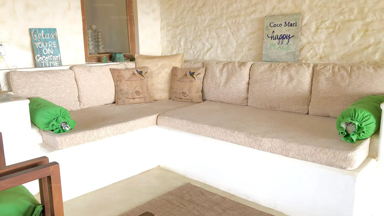 Coco Mari Beach Villa, Hikkaduwa