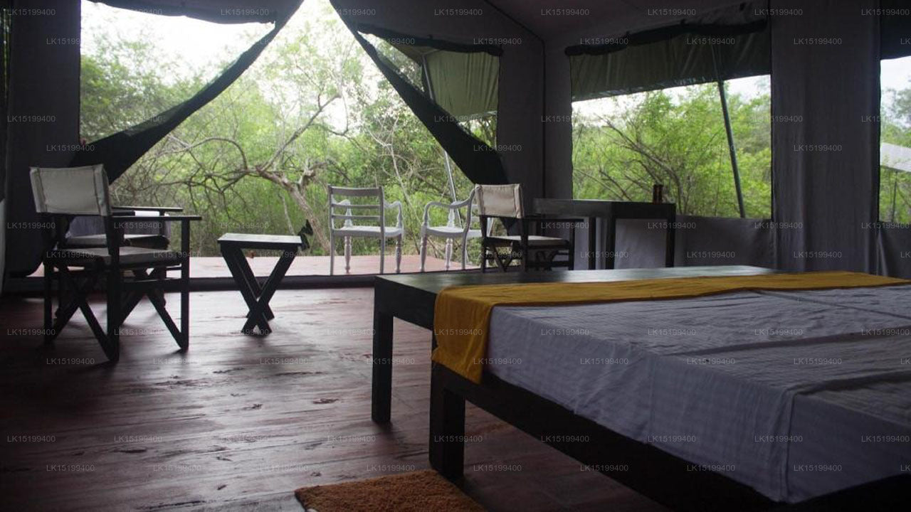 Слоновье озеро, Яла