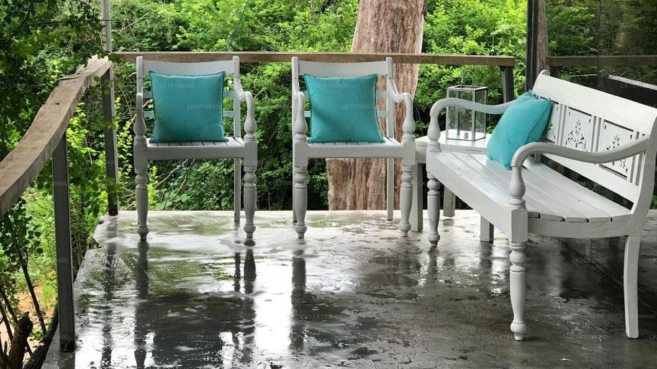 Слоновье озеро, Яла