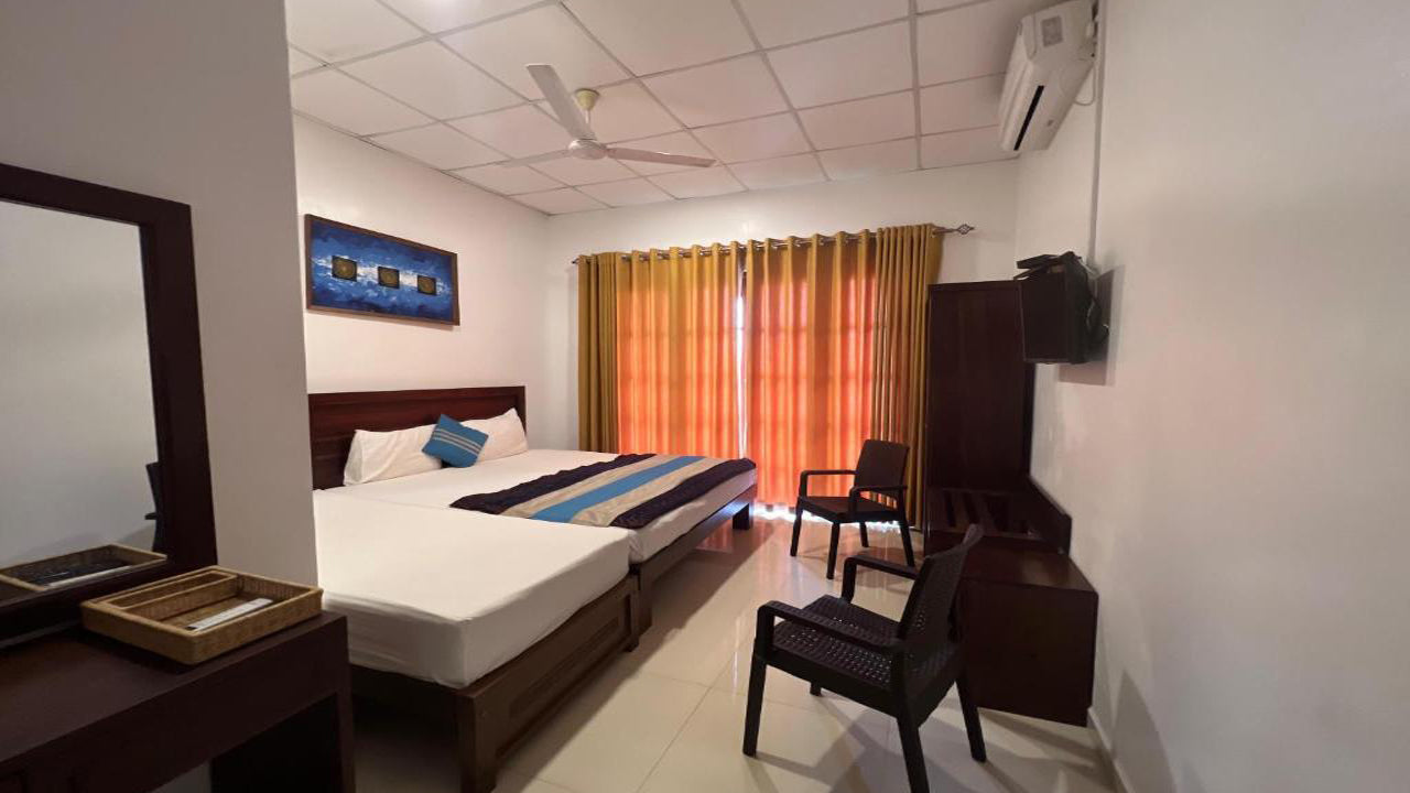 Отель Bay Beach, Тринкомали