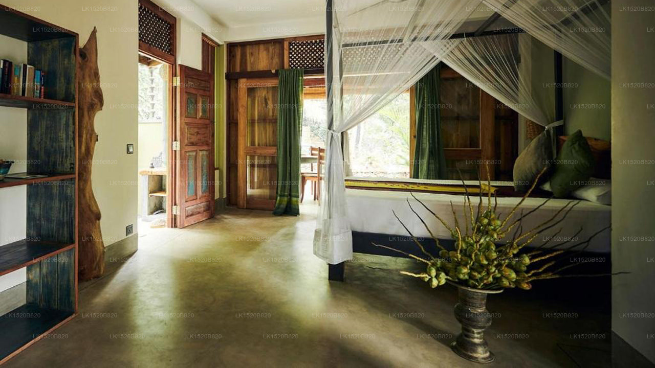 Casa Vana, Hiriketiya