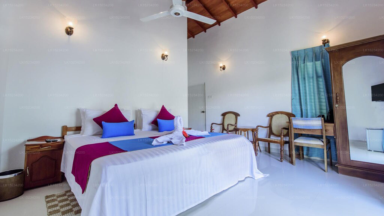 Vaaya Beach Hotel, Negombo