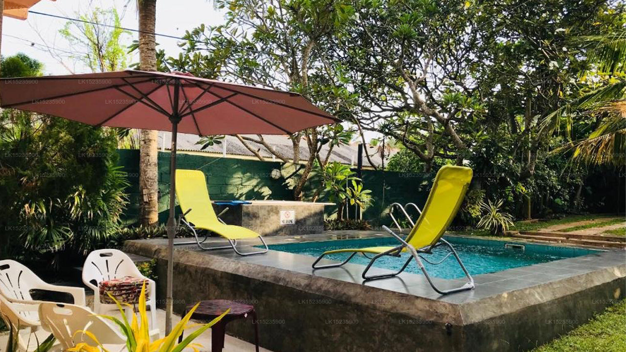 Sri Beach Bungalows And Villa